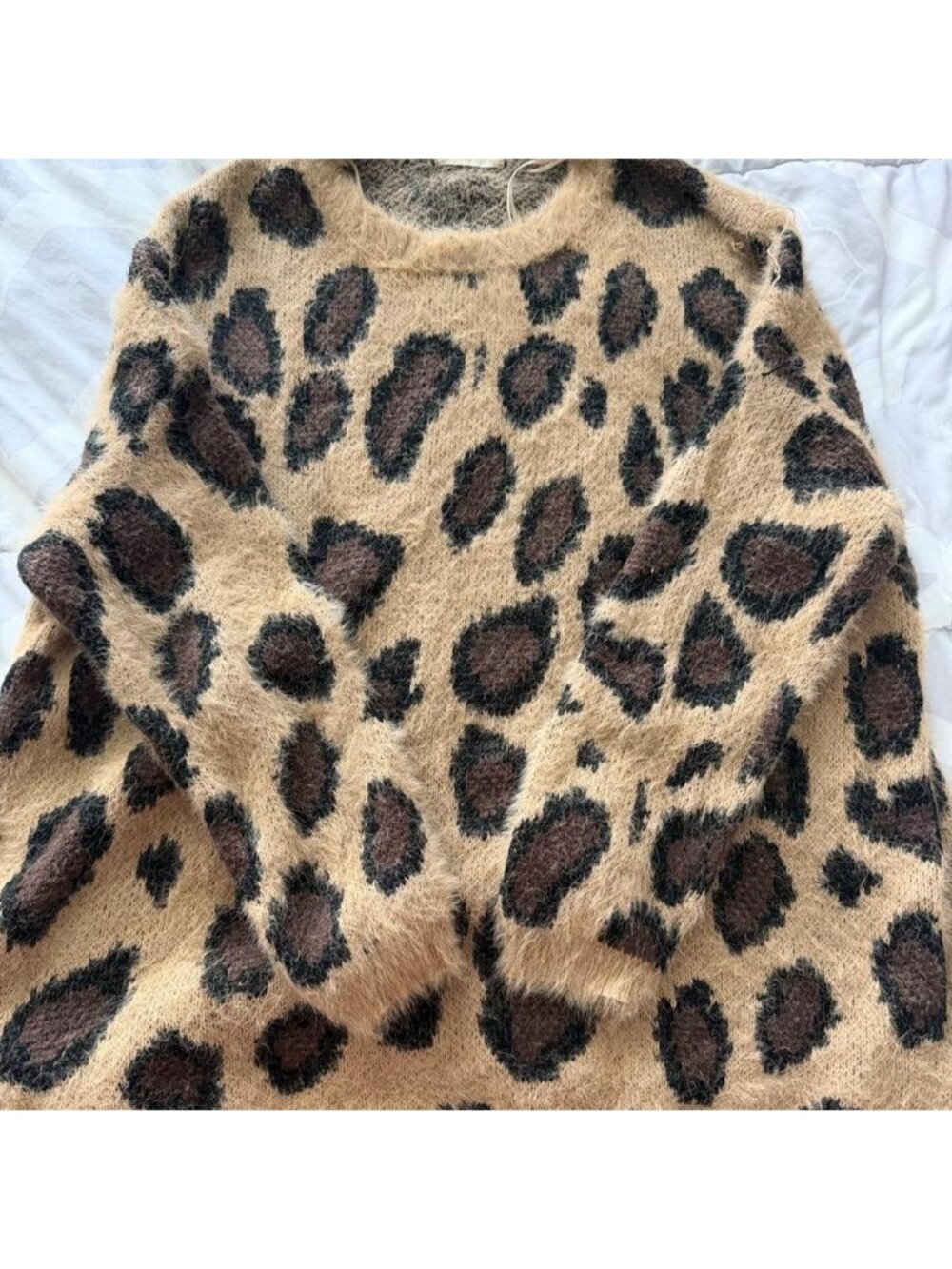 Altar'd State leopard print sweater ~ size M/L ~...